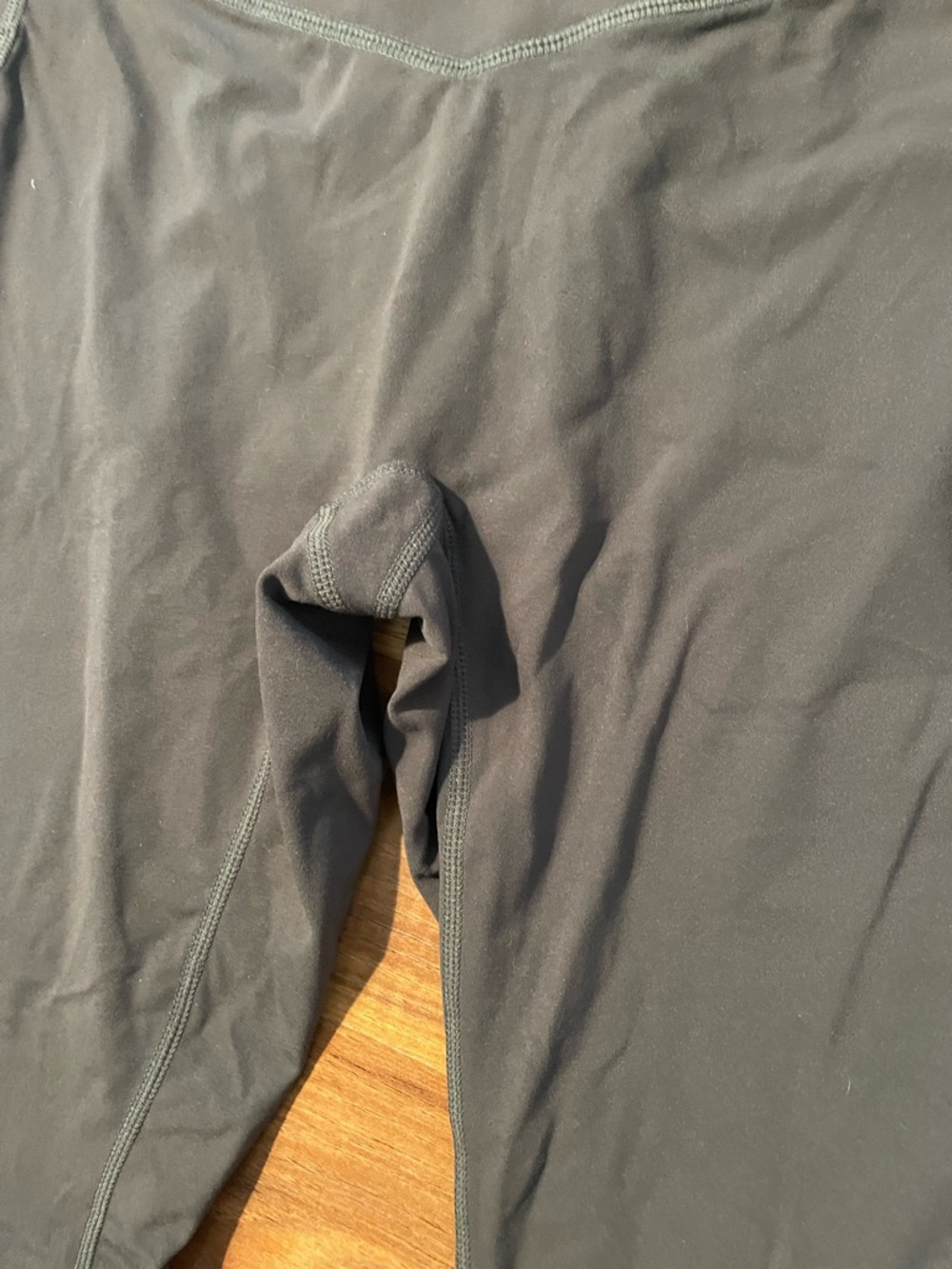 Halara UltraSculpt High Waisted Tummy Control Pocket Shaping Training Leggings - Picture 4 of 7